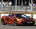 Der neue McLaren MP4-12C (ab 200.000 Euro) wird von einem V8-Biturbomotor mit 3,8 Liter Hubraum und 600 PS angetrieben. Foto: wmd/Auto-Reporter.NET 